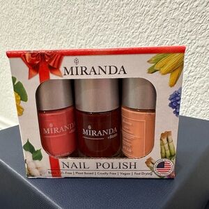 Miranda nail polish set